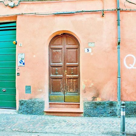 Elegant And Modern Loft In Medieval Bologna Apartment Exterior photo